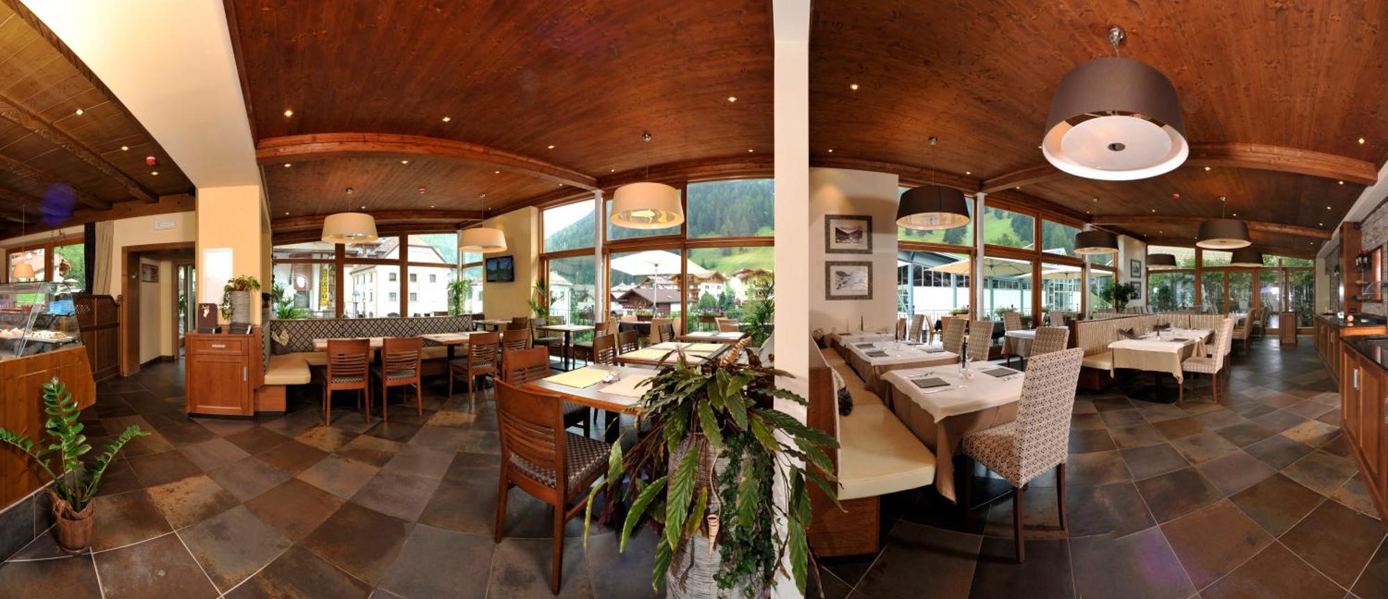 Hotel Europa Dolomites Selva di Val Gardena Zewnętrze zdjęcie